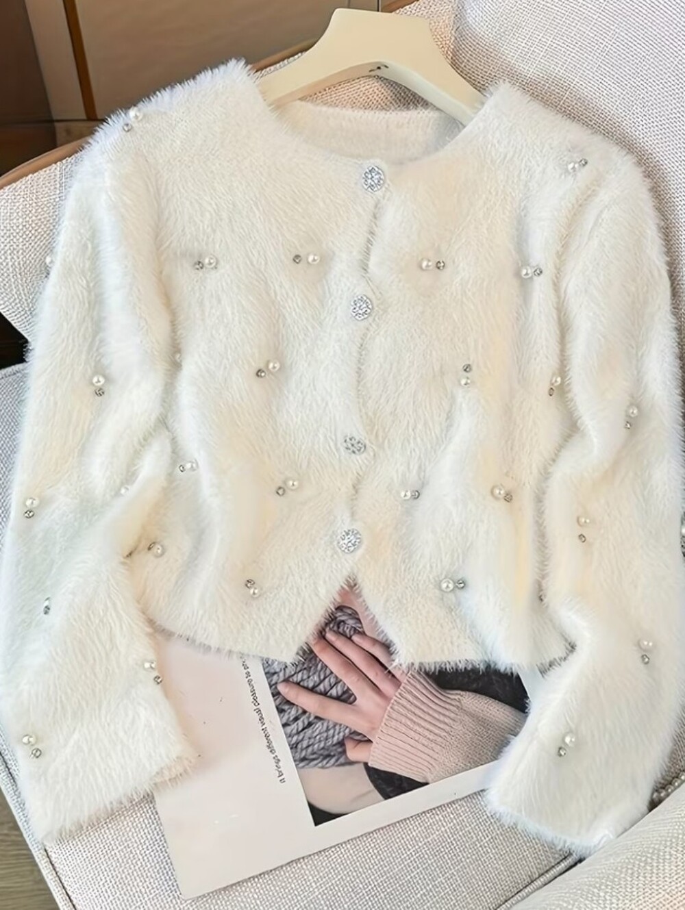 Classic Elegant Style Heavy-Duty Diamond-Embellished Faux Mink Round Neck Cardig
